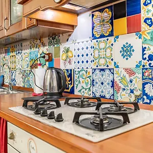 Apartment Casarella Chiara, Naples